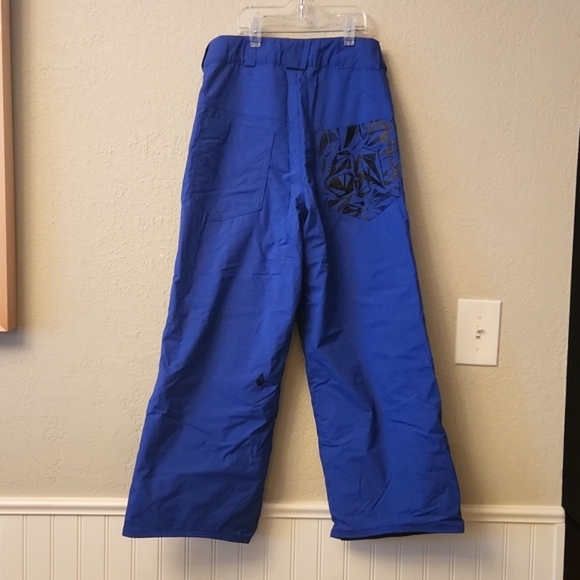 Volcom Snow Pants - Picture 4 of 6